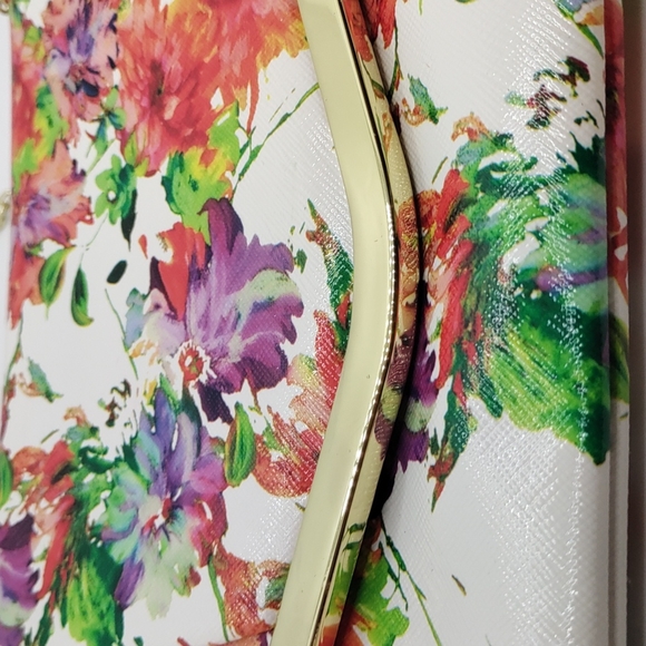 Floral Jessica McClintock Purse - Picture 3 of 6